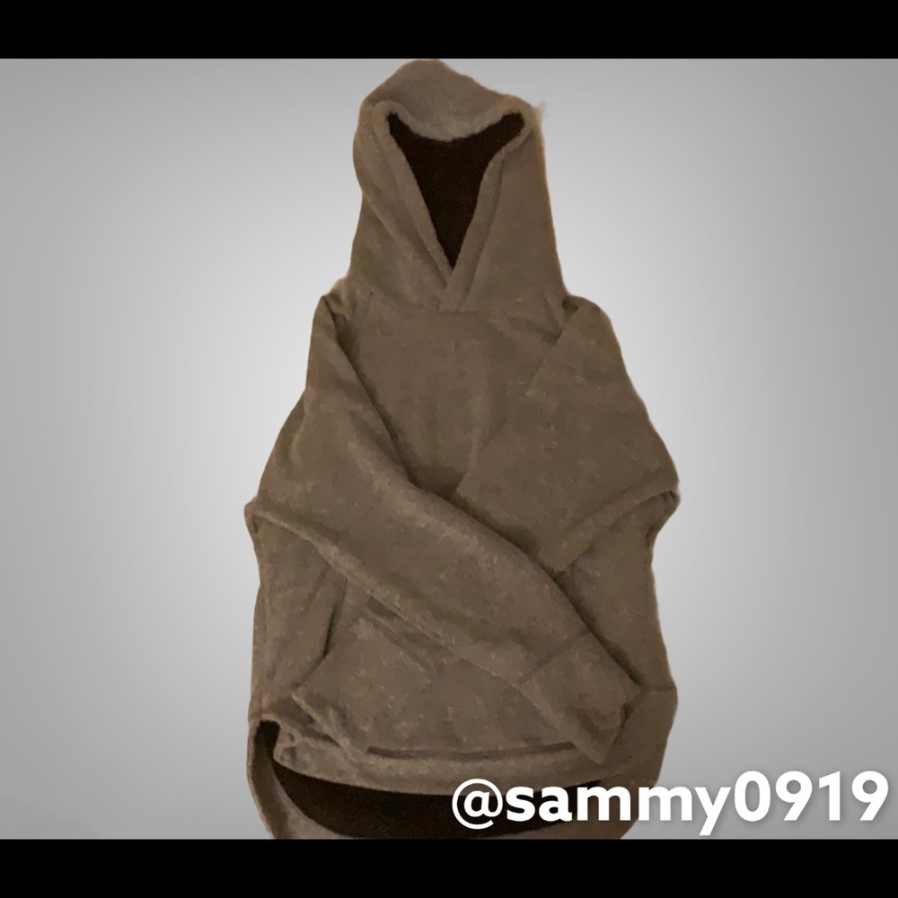 Gap grey sweatshirt